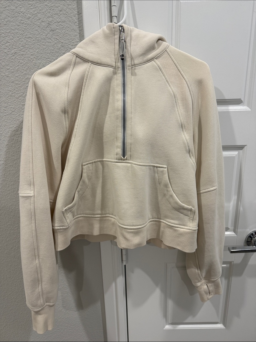 Lululemon Scuba Cropped Quarter Zip - Cream